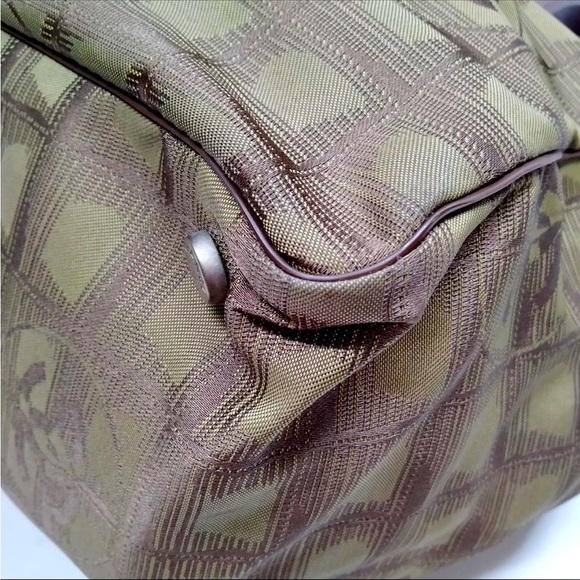 Authentic Rare Chanel Tote Bag New Travel Line Nylon Olive Green Women's Bag - Picture 9 of 11